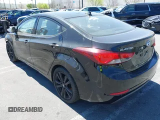 2016 Hyundai Elantra SE z VIN 5NPDH4AE0GH687456, wystawiony jako IAAI lot #41631381 z przebiegiem 122 318 mil mil oraz . Historia ofert i sprzedaży dostępna na DreamBid. Obrazek 3.