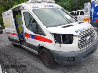 2017 Ford Transit z VIN 1FDYR2CM7HKA37738, wystawiony jako IAAI lot #42231310 z przebiegiem 150 260 mil mil oraz . Historia ofert i sprzedaży dostępna na DreamBid. Obrazek 1.