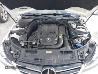 2015 Mercedes-Benz C-Class C 250 with VIN WDDGJ4HBXFG360200, listed as a IAAI auction lot 40952908 with 70,987 mi miles. Bid and sale history available at carsss.com. Image 10.