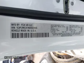 2022 Jeep Cherokee X with VIN 1C4PJMCX1ND552845, listed as a IAAI auction lot 41877665 with Not provided miles and . Bid and sale history available at DreamBid. Image 9.