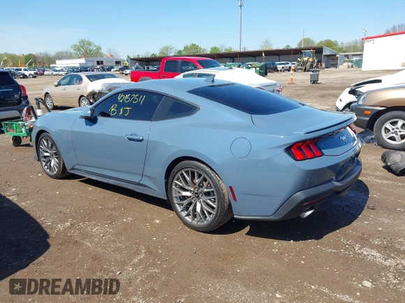2024 Ford Mustang EcoBoost with VIN 1FA6P8TH8R5140468, listed as a IAAI auction lot 42157511 with 9,559 mi miles and . Bid and sale history available at DreamBid. Image 3.