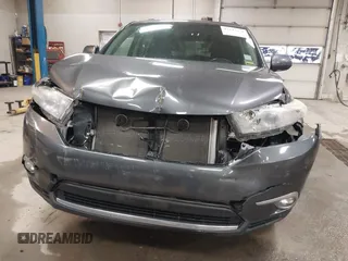 2013 Toyota Highlander Limited z VIN 5TDDK3EH1DS271468, wystawiony jako IAAI lot #42147451 z przebiegiem 98 139 mil mil oraz . Historia ofert i sprzedaży dostępna na DreamBid. Obrazek 6.