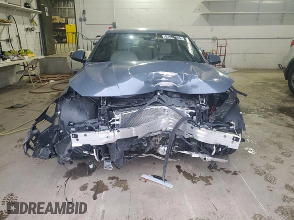 2020 BMW 2 Series 228i xDrive with VIN WBA73AK09L7F82121, listed as a Copart auction lot 61008865 with 29,867 mi miles and Clean title. Bid and sale history available at DreamBid. Image 5.