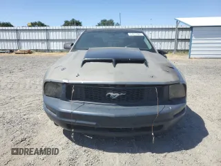 2008 Ford Mustang Deluxe with VIN 1ZVHT80N485150290, listed as a Copart auction lot 57911985 with 217,296 mi miles and Salvage title. Bid and sale history available at DreamBid. Image 5.