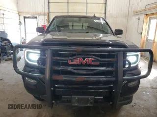 2017 GMC Sierra 1500 SLT z VIN 3GTU2NEC5HG359976, wystawiony jako Copart lot #54163565 z przebiegiem 175 755 mil mil oraz Szkody całkowita. Historia ofert i sprzedaży dostępna na DreamBid. Obrazek 5.