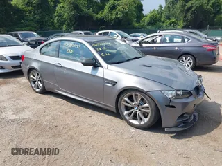 2009 BMW M3 с VIN WBSWD93579P361944, выставлен на аукционе IAAI как лот 42592993 с пробегом 89 498 миль миль и . История ставок и продаж доступна на DreamBid. Изображение 1.