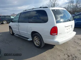 1998 Dodge Caravan LE with VIN 1B4GP54L7WB698340, listed as a IAAI auction lot 41252162 with 99,073 mi miles and . Bid and sale history available at carsss.com. Image 3.