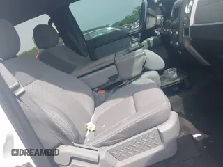 2013 Ford F-150 XL с VIN 1FTFW1EF7DKG35996, выставлен на аукционе IAAI как лот 42263154 с пробегом 195 758 миль миль и . История ставок и продаж доступна на DreamBid. Изображение 5.