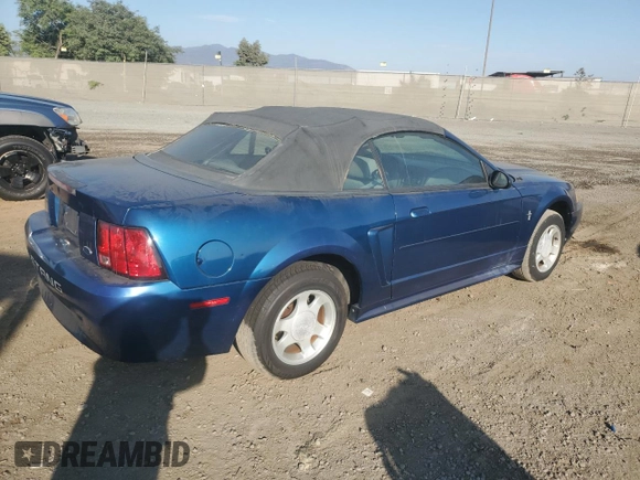 2000 Ford Mustang with VIN 1FAFP4442YF197021, listed as a Copart auction lot 73578134 with 114,417 mi miles and Clean Title. Bid and sale history available at carsss.com. Image 3.