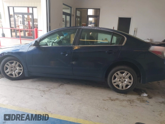 2011 Nissan Altima 2.5 S with VIN 1N4AL2AP3BN507408, listed as a IAAI auction lot 41391497 with 128,537 mi miles. Bid and sale history available at carsss.com. Image 14.