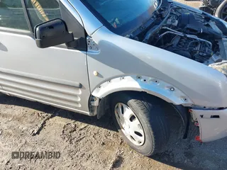 2010 Ford Transit Connect XLT z VIN NM0KS9BN8AT011664, wystawiony jako IAAI lot #41443429 z przebiegiem Nie podano mil oraz . Historia ofert i sprzedaży dostępna na DreamBid. Obrazek 13.