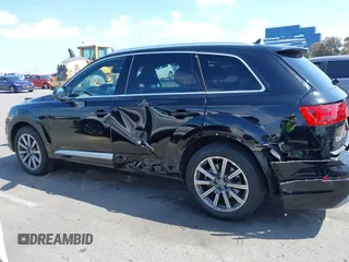 2019 Audi Q7 Premium Plus с VIN WA1LHAF78KD025573, выставлен на аукционе IAAI как лот 42173645 с пробегом 45 809 миль миль и . История ставок и продаж доступна на DreamBid. Изображение 14.