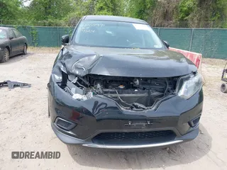 2015 Nissan Rogue SV with VIN 5N1AT2MK7FC879468, listed as a IAAI auction lot 42107991 with 160,084 mi miles. Bid and sale history available at carsss.com. Image 13.