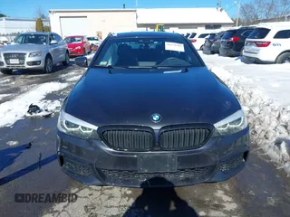 2019 BMW 5 Series 530i xDrive with VIN WBAJA7C50KWW05263, listed as a IAAI auction lot 41571583 with 71,185 mi miles and . Bid and sale history available at DreamBid. Image 12.