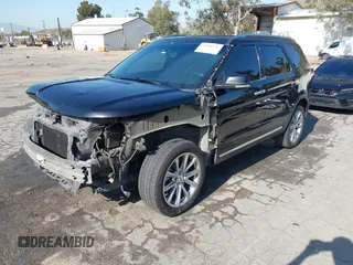 2016 Ford Explorer Limited with VIN 1FM5K8F83GGA46303, listed as a IAAI auction lot 41986126 with 137,068 mi miles. Bid and sale history available at carsss.com. Image 2.