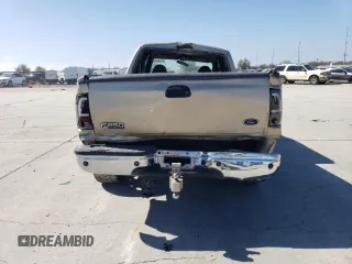 2001 Ford F-250 XL with VIN 3FTNW20F61MA43437, listed as a Copart auction lot 45398465 with 366,698 mi miles and Salvage title. Bid and sale history available at DreamBid. Image 6.