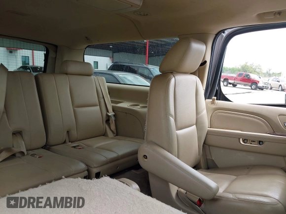 2013 Cadillac Escalade ESV Luxury with VIN 1GYS3HEF8DR135928, listed as a IAAI auction lot 41887463 with 91,774 mi miles and . Bid and sale history available at DreamBid. Image 8.
