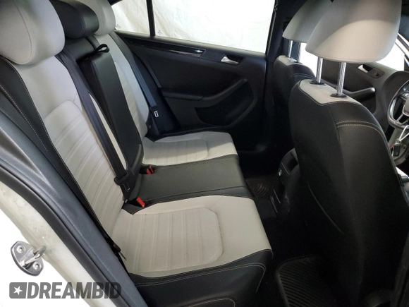 2015 Volkswagen Jetta SE with VIN 3VWD17AJ3FM224154, listed as a Copart auction lot 62846585 with 118,128 mi miles and Salvage title. Bid and sale history available at DreamBid. Image 10.