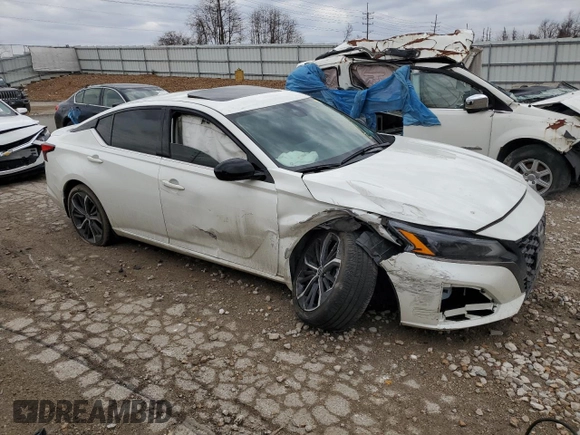 2023 Nissan Altima 2.5 SR with VIN 1N4BL4CV0PN303927, listed as a Copart auction lot 47737035 with 45,148 mi miles and Salvage Title. Bid and sale history available at carsss.com. Image 4.