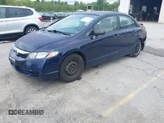 2009 Honda Civic DX-VP z VIN 2HGFA16329H512240, wystawiony jako IAAI lot #42310986 z przebiegiem 212 760 mil mil oraz . Historia ofert i sprzedaży dostępna na DreamBid. Obrazek 2.