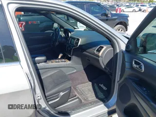 2016 Jeep Grand Cherokee Laredo z VIN 1C4RJFAG0GC384227, wystawiony jako IAAI lot #41995947 z przebiegiem 155 276 mil mil oraz . Historia ofert i sprzedaży dostępna na DreamBid. Obrazek 5.