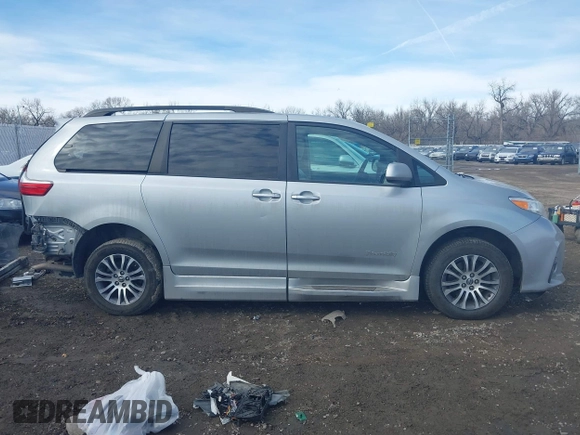 2019 Toyota Sienna XLE Auto Access Seat with VIN 5TDYZ3DC1KS002323, listed as a IAAI auction lot 41677879 with 86,470 mi miles. Bid and sale history available at carsss.com. Image 14.