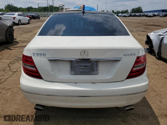 2012 Mercedes-Benz C 300 Sport z VIN WDDGF8BBXCA669679, wystawiony jako Copart lot #60493685 z przebiegiem 143 795 mil mil oraz Czysty tytuł • Clean title. Historia ofert i sprzedaży dostępna na DreamBid. Obrazek 6.