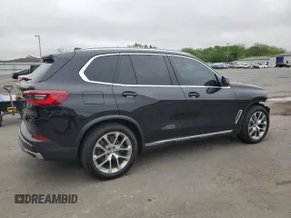 2020 BMW X5 xDrive40i z VIN 5UXCR6C05LLL82092, wystawiony jako Copart lot #55385695 z przebiegiem 28 599 mil mil oraz Szkoda całkowita • Salvage title. Historia ofert i sprzedaży dostępna na DreamBid. Obrazek 3.