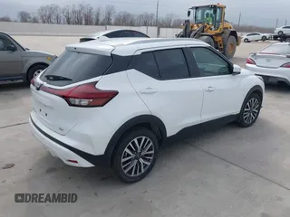2024 Nissan Kicks SV with VIN 3N1CP5CV7RL484569, listed as a IAAI auction lot 41536173 with 1,146 mi miles. Bid and sale history available at carsss.com. Image 4.