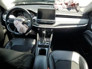 2022 Jeep Compass Latitude с VIN 3C4NJDBB7NT231769, выставлен на аукционе Copart как лот 55791685 с пробегом 57 942 миль миль и Списание • Salvage title. История ставок и продаж доступна на DreamBid. Изображение 8.