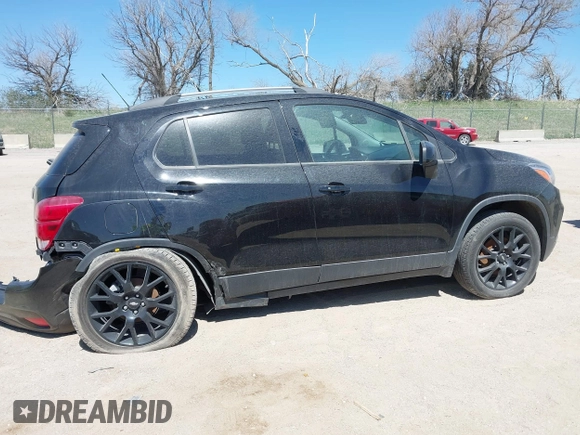 2021 Chevrolet Trax LT with VIN KL7CJPSB0MB340466, listed as a IAAI auction lot 42044241 with 27,019 mi miles. Bid and sale history available at carsss.com. Image 13.