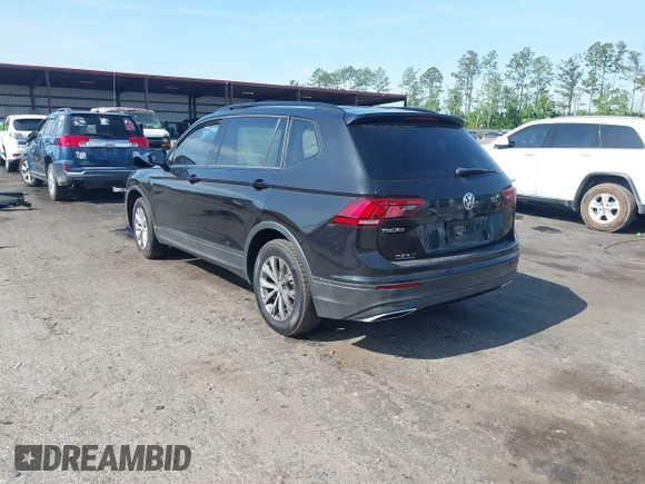 2019 Volkswagen Tiguan S с VIN 3VV1B7AX8KM048544, выставлен на аукционе IAAI как лот 42199240 с пробегом 86 179 миль миль и . История ставок и продаж доступна на DreamBid. Изображение 3.