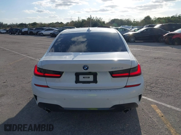2022 BMW 3 Series 330e with VIN 3MW5P7J08N8C65252, listed as a IAAI auction lot 41229681 with 27,606 mi miles. Bid and sale history available at carsss.com. Image 17.