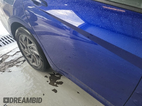 2024 Hyundai Elantra SEL with VIN KMHLM4DG9RU648650, listed as a IAAI auction lot 42853007 with 29,591 mi miles and . Bid and sale history available at DreamBid. Image 1.