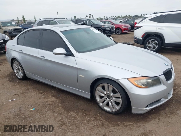 2006 BMW 3 Series 325i z VIN WBAVB13586KR56737, wystawiony jako IAAI lot #42321253 z przebiegiem 226 615 mil mil oraz . Historia ofert i sprzedaży dostępna na DreamBid. Obrazek 1.
