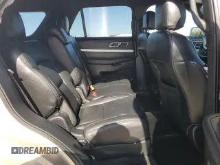 2017 Ford Explorer XLT z VIN 1FM5K8DH1HGD56468, wystawiony jako Copart lot #57130425 z przebiegiem 83 459 mil mil oraz Szkoda całkowita • Salvage title. Historia ofert i sprzedaży dostępna na DreamBid. Obrazek 11.