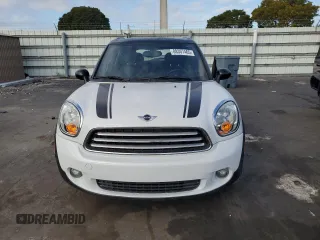 2011 MINI Countryman with VIN WMWZB3C58BWM00461, listed as a Copart auction lot 88307465 with 69,807 mi miles and Non repairable. Bid and sale history available at DreamBid. Image 5.