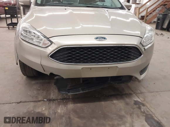 2015 Ford Focus SE with VIN 1FADP3F24FL343320, listed as a IAAI auction lot 41994901 with 201,300 mi miles and . Bid and sale history available at DreamBid. Image 6.