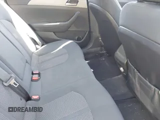 2019 Hyundai Sonata SE z VIN 5NPE24AF5KH758089, wystawiony jako IAAI lot #42412549 z przebiegiem 62 368 mil mil oraz . Historia ofert i sprzedaży dostępna na DreamBid. Obrazek 8.
