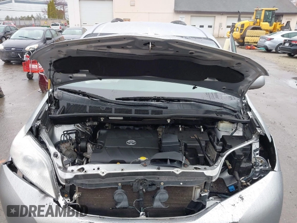 2012 Toyota Sienna LE with VIN 5TDJK3DCXCS040253, listed as a IAAI auction lot 41957623 with 164,780 mi miles. Bid and sale history available at carsss.com. Image 10.