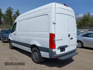 2019 Mercedes-Benz Sprinter Cargo with VIN WD3PF0CD4KT003734, listed as a IAAI auction lot 41992890 with 68,378 mi miles. Bid and sale history available at carsss.com. Image 3.