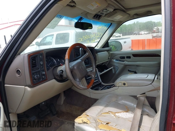 2002 Cadillac Escalade with VIN 1GYEK63N32R330010, listed as a IAAI auction lot 42451856 with 435,854 mi miles and . Bid and sale history available at DreamBid. Image 5.