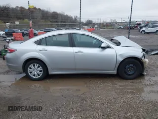 2011 Mazda Mazda6 i Sport with VIN 1YVHZ8BH3B5M01777, listed as a IAAI auction lot 40861511 with 196,492 mi miles. Bid and sale history available at carsss.com. Image 13.
