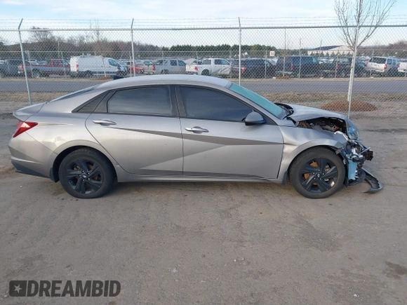 2022 Hyundai Elantra SEL with VIN KMHLM4AG0NU240794, listed as a IAAI auction lot 41738356 with 58,383 mi miles and . Bid and sale history available at DreamBid. Image 13.