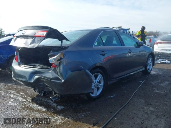 2012 Toyota Camry L with VIN 4T1BF1FK9CU201538, listed as a IAAI auction lot 41843296 with 136,902 mi miles. Bid and sale history available at carsss.com. Image 4.