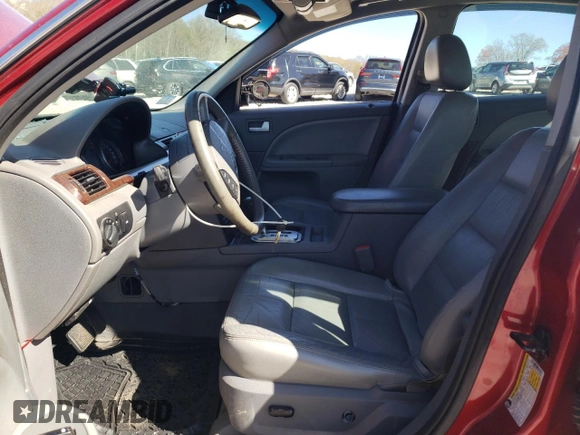 2007 Ford Five Hundred SEL z VIN 1FAFP24177G107400, wystawiony jako Copart lot #54724325 z przebiegiem 157 739 mil mil oraz Czysty tytuł • Clean title. Historia ofert i sprzedaży dostępna na DreamBid. Obrazek 7.