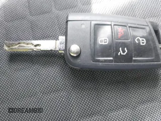 2018 Volkswagen Tiguan S с VIN 3VV1B7AX6JM052719, выставлен на аукционе IAAI как лот 42376937 с пробегом 91 429 миль миль и . История ставок и продаж доступна на DreamBid. Изображение 11.