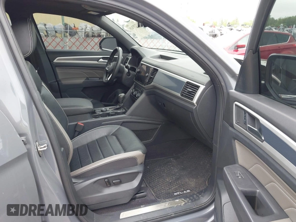 2021 Volkswagen Atlas SEL Premium R-Line с VIN 1V2FE2CA0MC223881, выставлен на аукционе IAAI как лот 42257435 с пробегом 81 674 миль миль и . История ставок и продаж доступна на DreamBid. Изображение 5.
