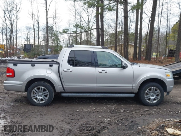 2008 Ford Explorer Sport Trac Limited z VIN 1FMEU33E18UB34647, wystawiony jako IAAI lot #41364035 z przebiegiem 155 234 mil mil oraz . Historia ofert i sprzedaży dostępna na DreamBid. Obrazek 13.