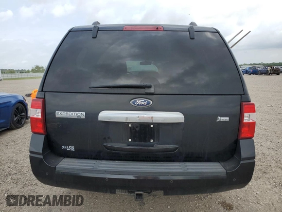 2011 Ford Expedition XLT z VIN 1FMJU1H58BEF01170, wystawiony jako Copart lot #55180025 z przebiegiem 99 677 mil mil oraz Szkoda całkowita • Salvage title. Historia ofert i sprzedaży dostępna na DreamBid. Obrazek 6.